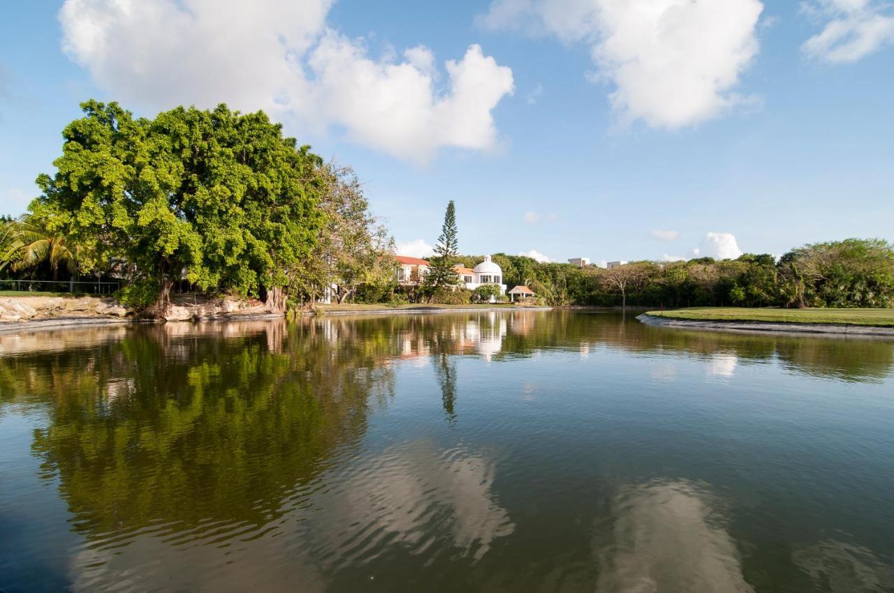La Paz Villa